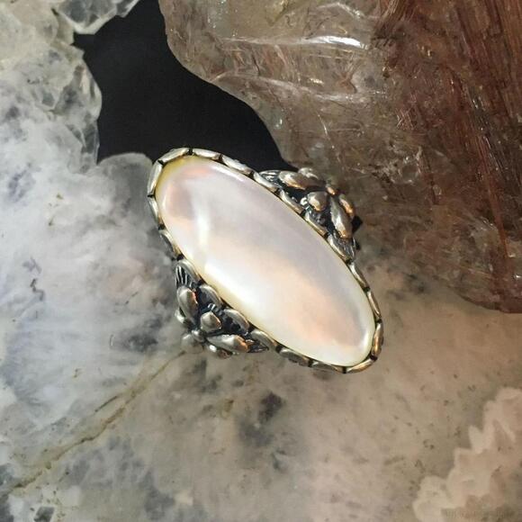 Carolyn Pollack Southwestern Style Sterling Oval Mother of Pearl Ring For Women - Picture 2 of 10
